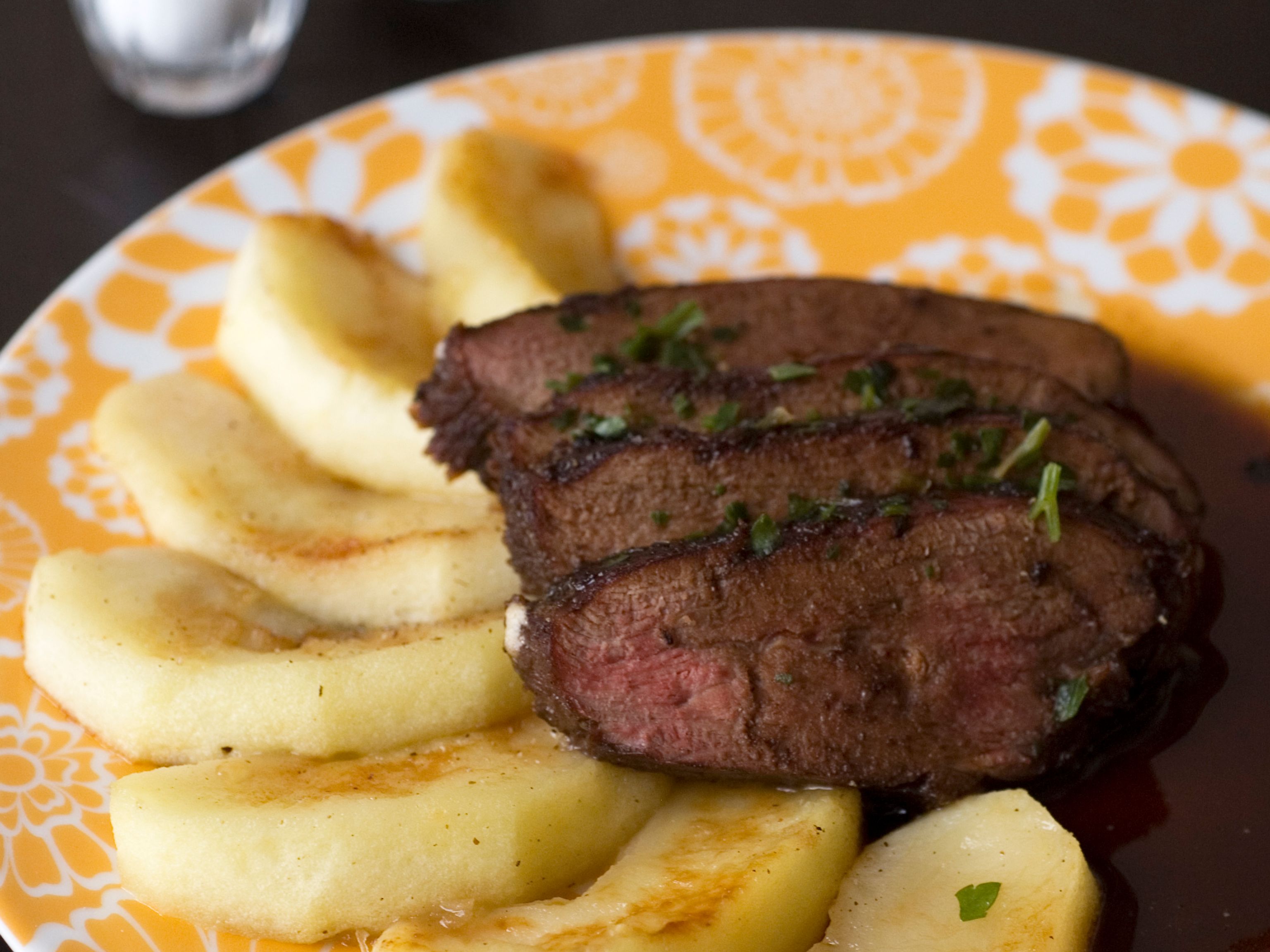 Magret De Canard Aux Pommes : Recette De Magret De Canard Aux Pommes ...