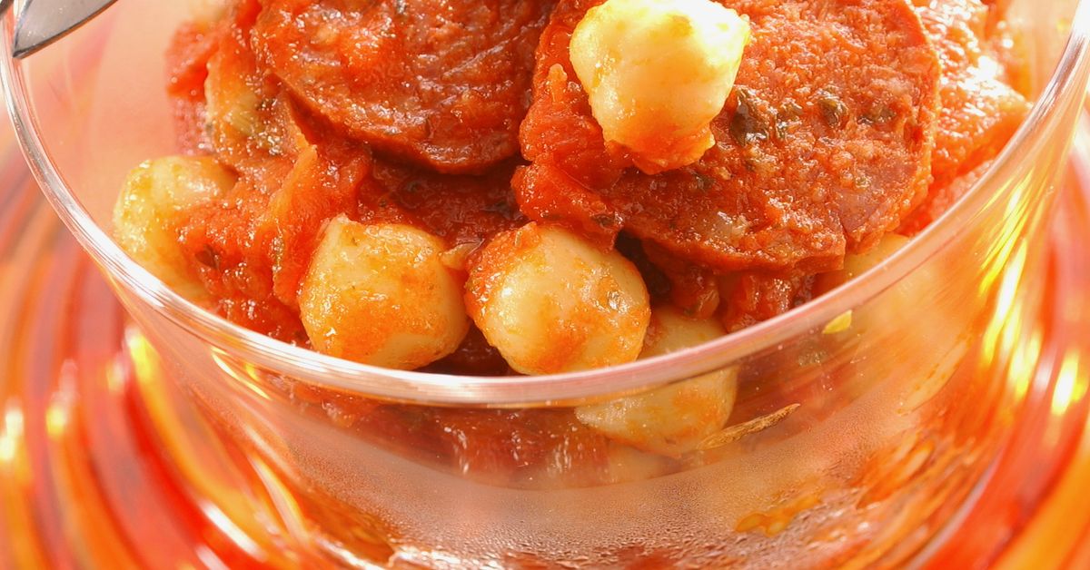 Pois chiches au chorizo et tomates : recette de Pois chiches au chorizo ...