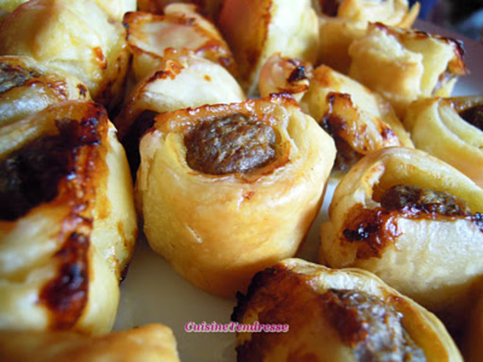 Chipolatas feuilletées : Recette de Chipolatas feuilletées - Marmiton
