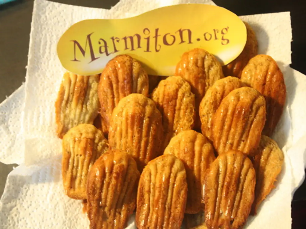 madeleine au chèvre et au miel