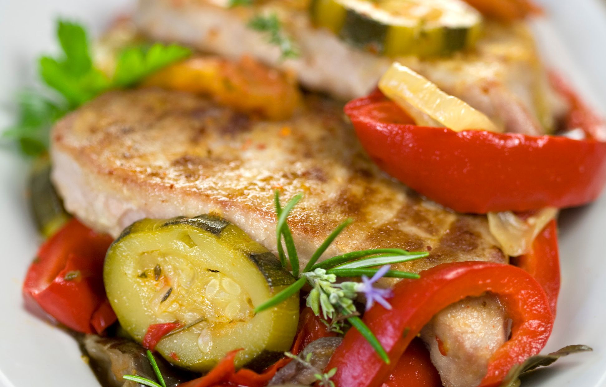 Thon à la ratatouille confite Recette de Thon à la ratatouille