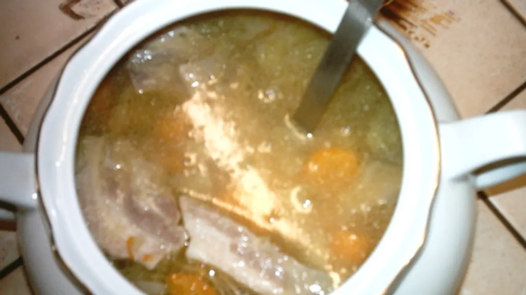 Recette traditionnelle de soupe aux choux de grand-mère!