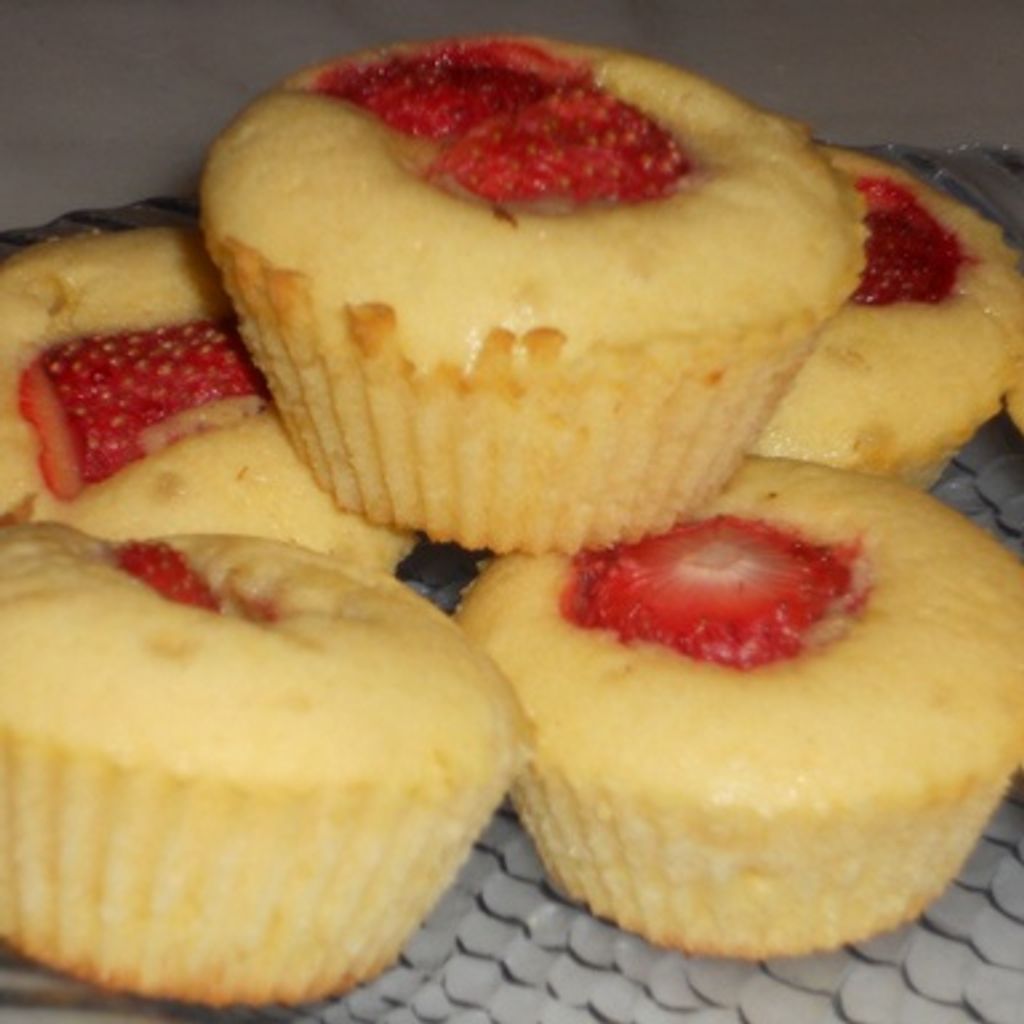 Mini quatre -quarts à la confiture de fraise - Recette Cake Factory Délices