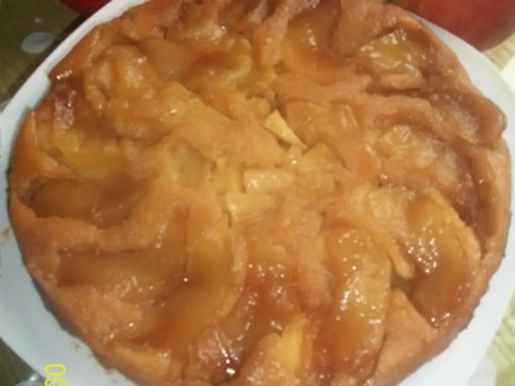 quatre-quart caramélisé aux pommes