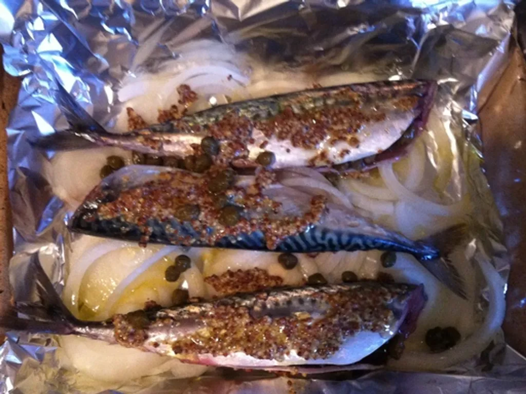 Recette Filet De Maquereau En Papillote à La Moutarde Maquereau en papillote à la moutarde ancienne et aux oignons : recette de  Maquereau en papillote à la moutarde ancienne et aux oignons