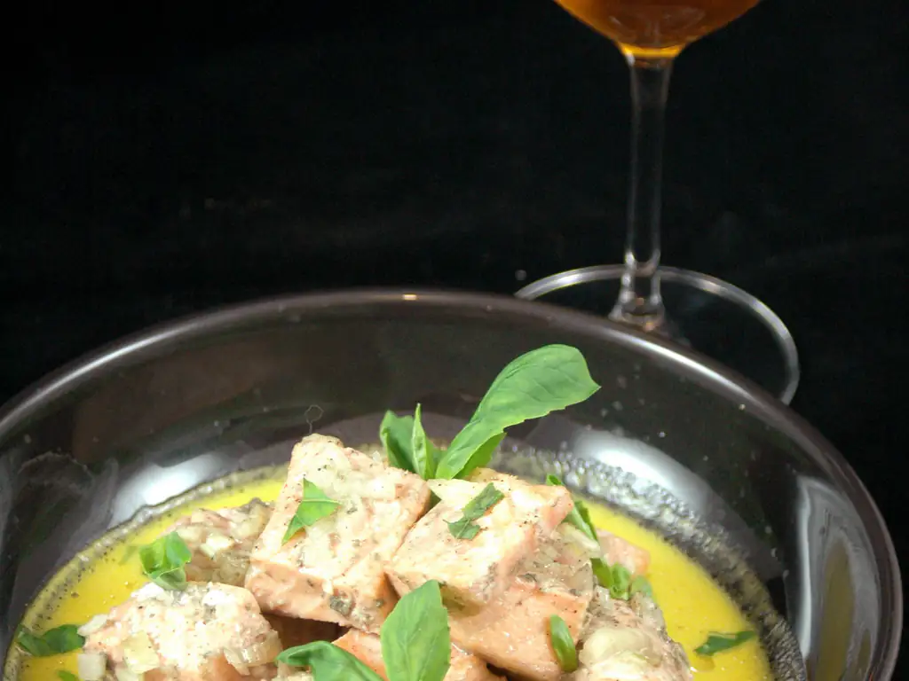 emincé de saumon au cidre et au safran