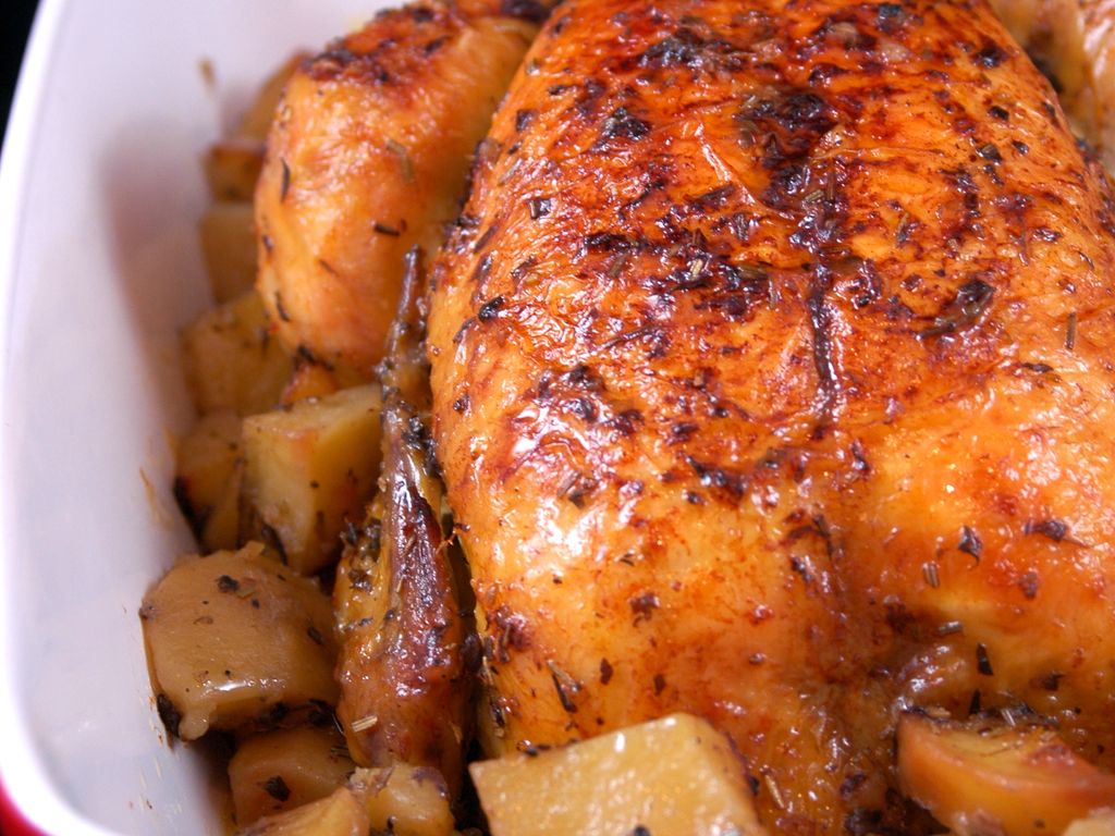 Poulet Rôti Et Ses Pommes De Terre