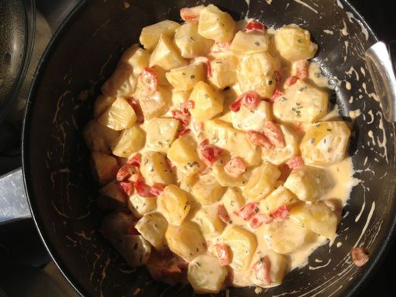 Pommes De Terre Aux Poivrons Rouges Et A La Creme Recette De