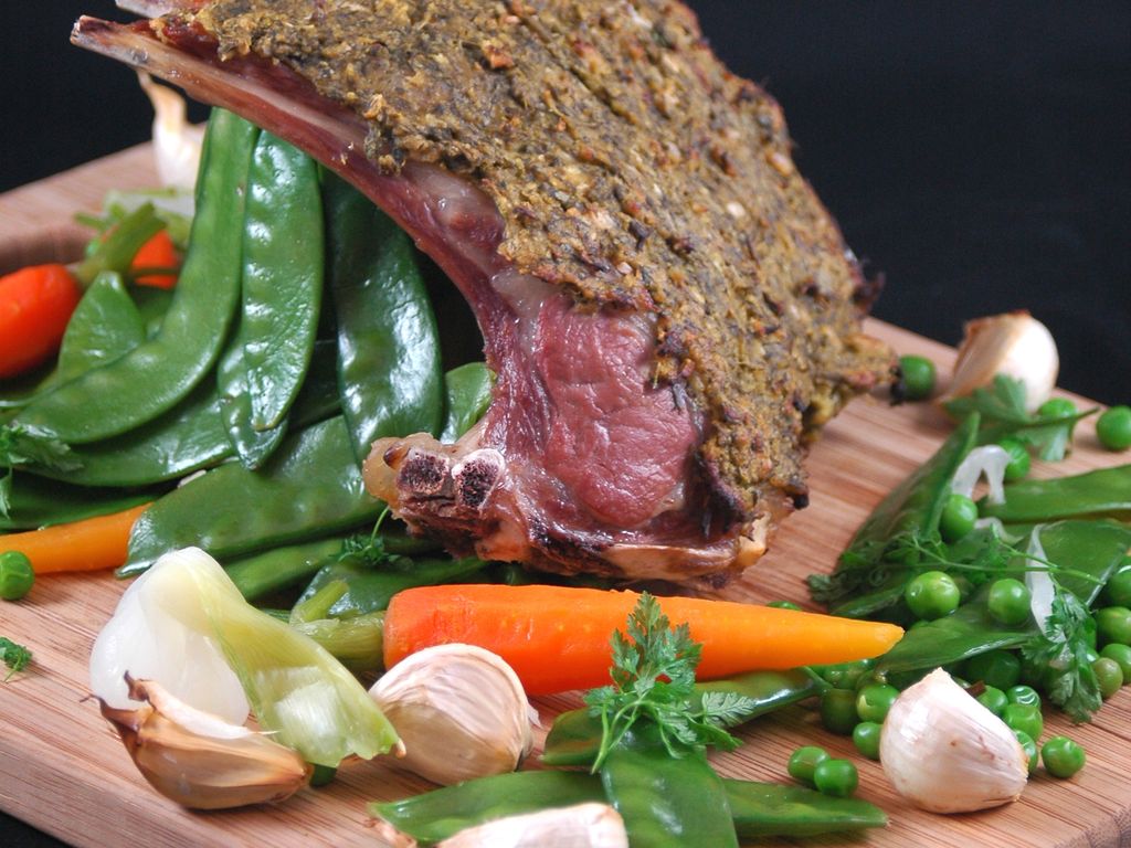 Carré d'agneau aux herbes : Recette de Carré d'agneau aux herbes
