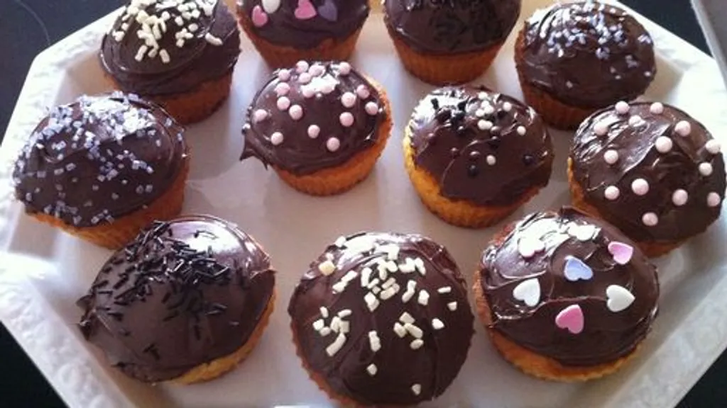 Cupcakes chocolat noir (ganache onctueuse) base vanille - Lilie Bakery