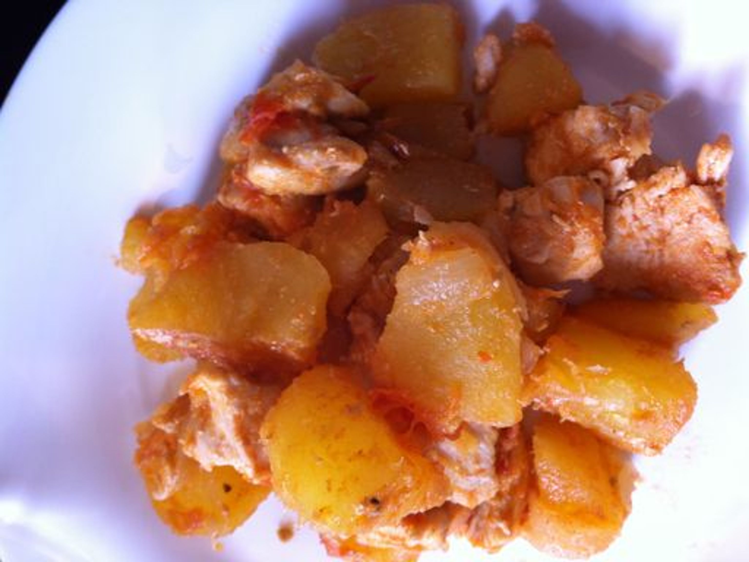 Poulet facile aux pommes de terre épicées Recette de Poulet facile aux pommes de terre épicées