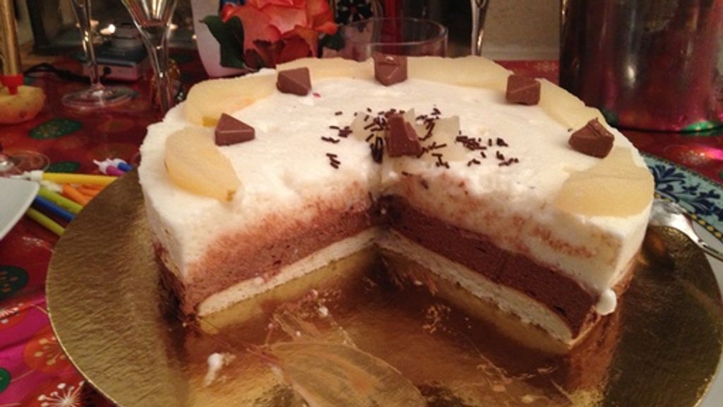 Bavarois Poire Chocolat Sur Biscuit Aux Amandes Recette De Bavarois Poire Chocolat Sur Biscuit Aux Amandes