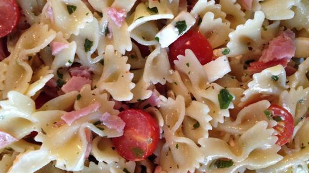 Salade de pâtes à l'italienne : Recette de Salade de pâtes à l'italienne