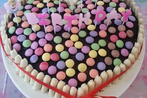 Gateau Anniversaire Smarties Recette De Gateau Anniversaire Smarties Marmiton