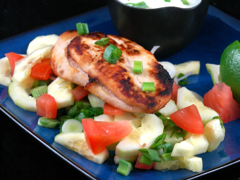 blancs de poulet grillés au yaourt et concombres