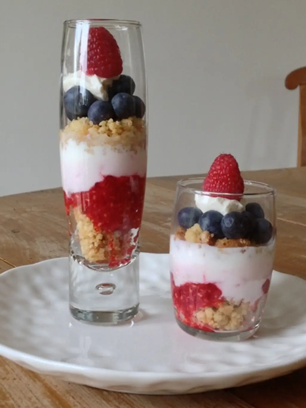 Verrines Fruit Rouges Dessert Verrines aux fruits rouges et crumble : la meilleure recette