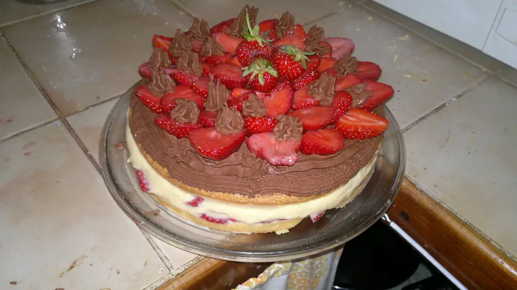Gateau Aux Fraises Et Mousse De Chocolat Recette De Gateau Aux Fraises Et Mousse De Chocolat