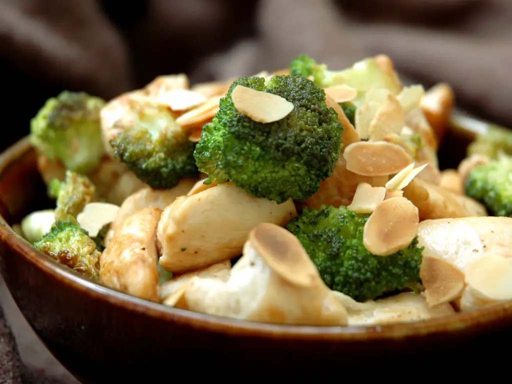 poulet aux amandes et brocolis light