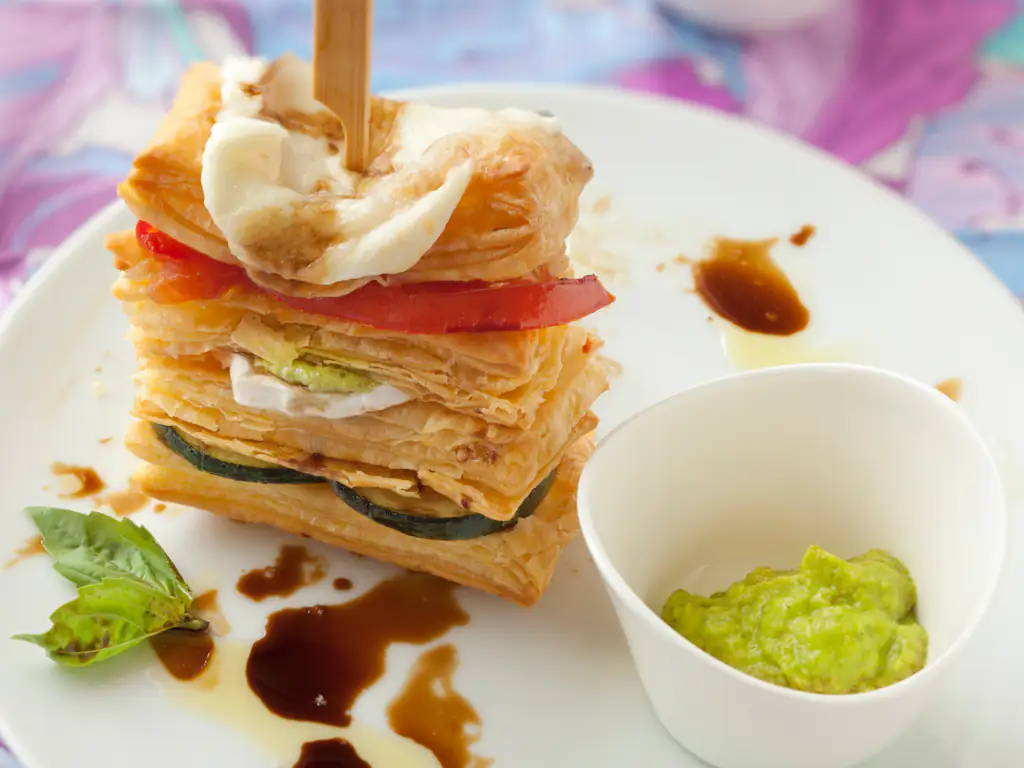 mille-feuilles de tomate rôtie à l'italienne