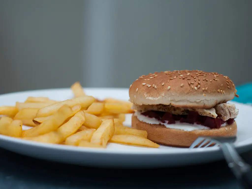 hamburger betterave et poulet épicé