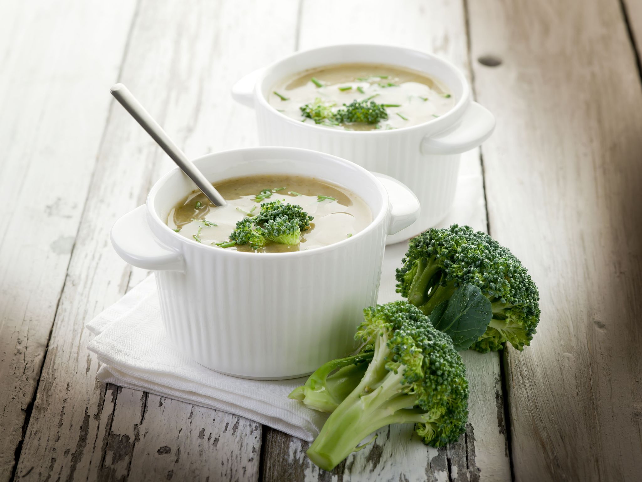 soupe légère aux brocolis : Recette de soupe légère aux brocolis - Marmiton