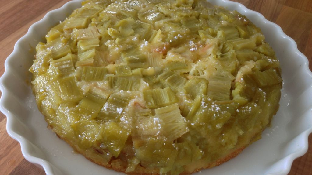 Gateau A La Rhubarbe Recette De Gateau A La Rhubarbe