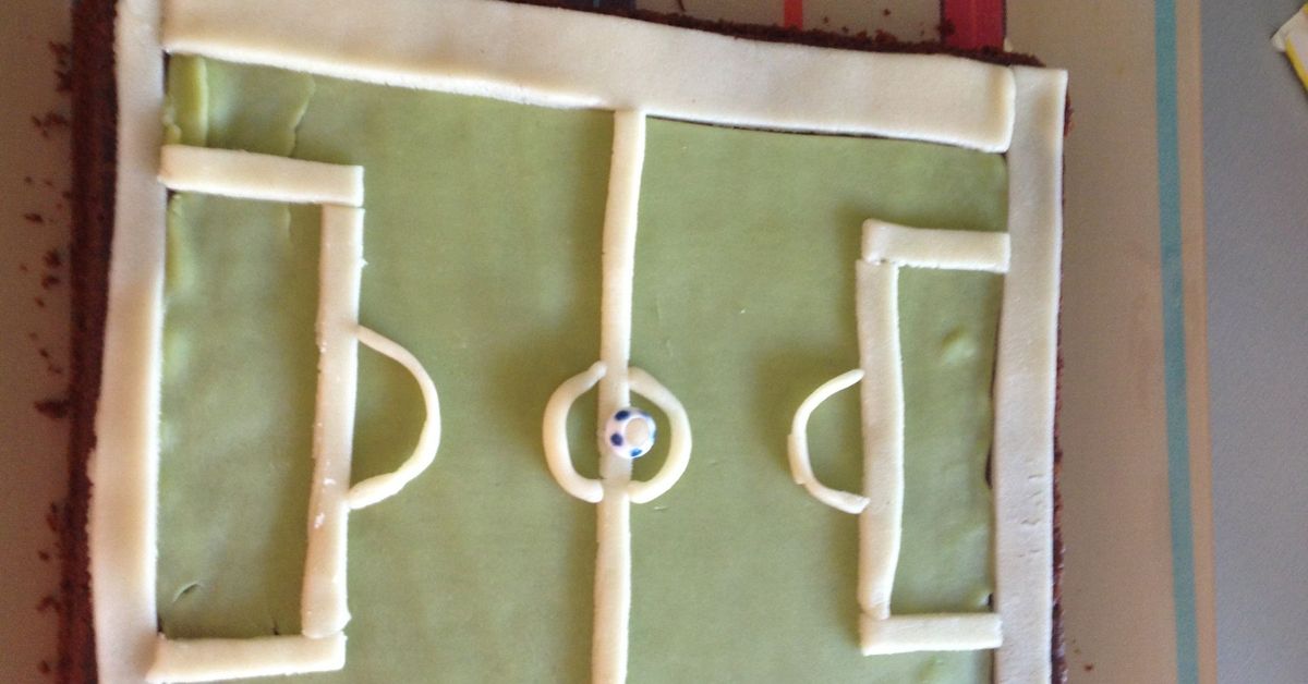 Gateau Au Chocolat Facon Terrain De Foot Recette De Gateau Au Chocolat Facon Terrain De Foot