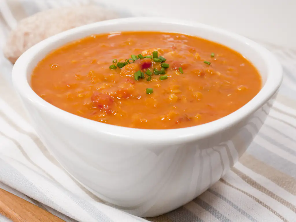 soupe aux lentilles rouges (spécialité kurde)