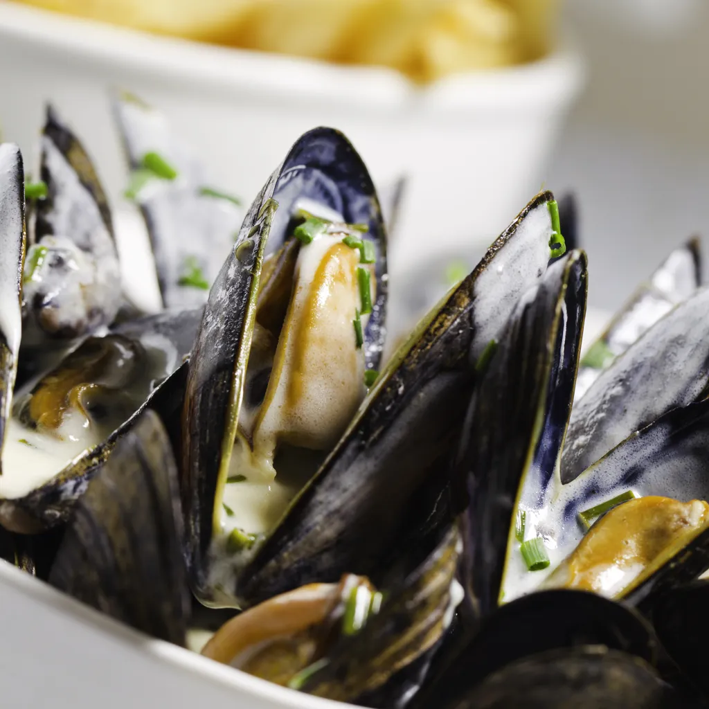 Moules Marinieres Persillees Recette De Moules Marinieres Persillees Marmiton