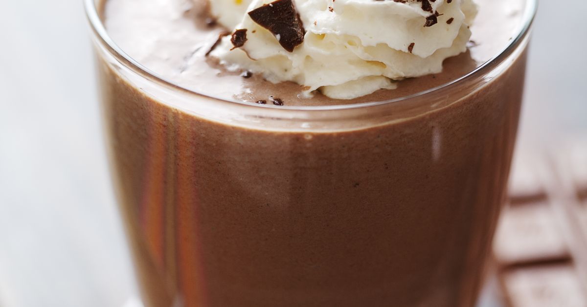 Mousse au chocolat fouettée : recette de Mousse au chocolat fouettée