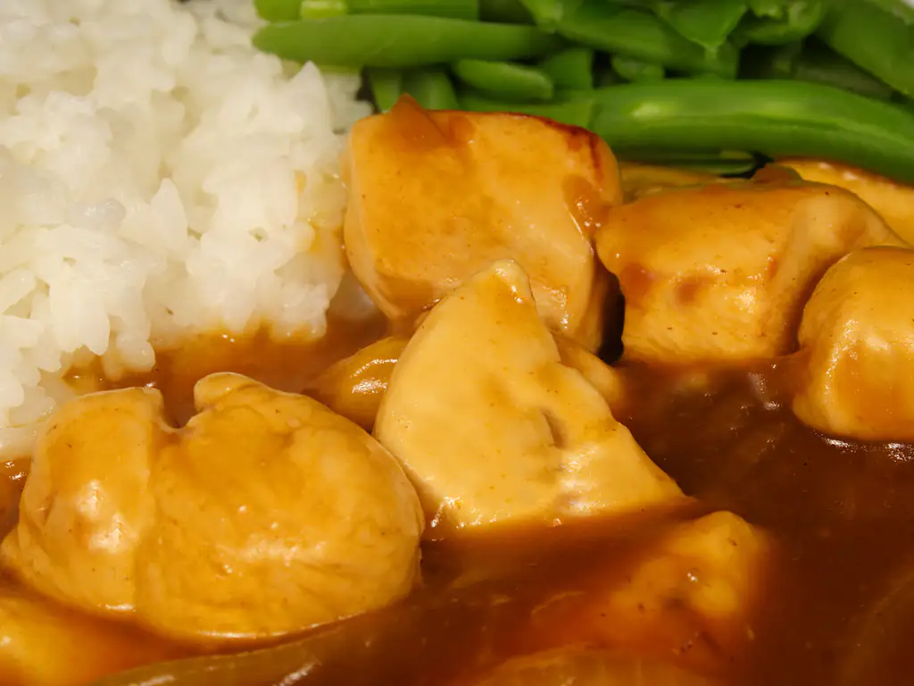 poulet à l'ananas sauce aigre douce