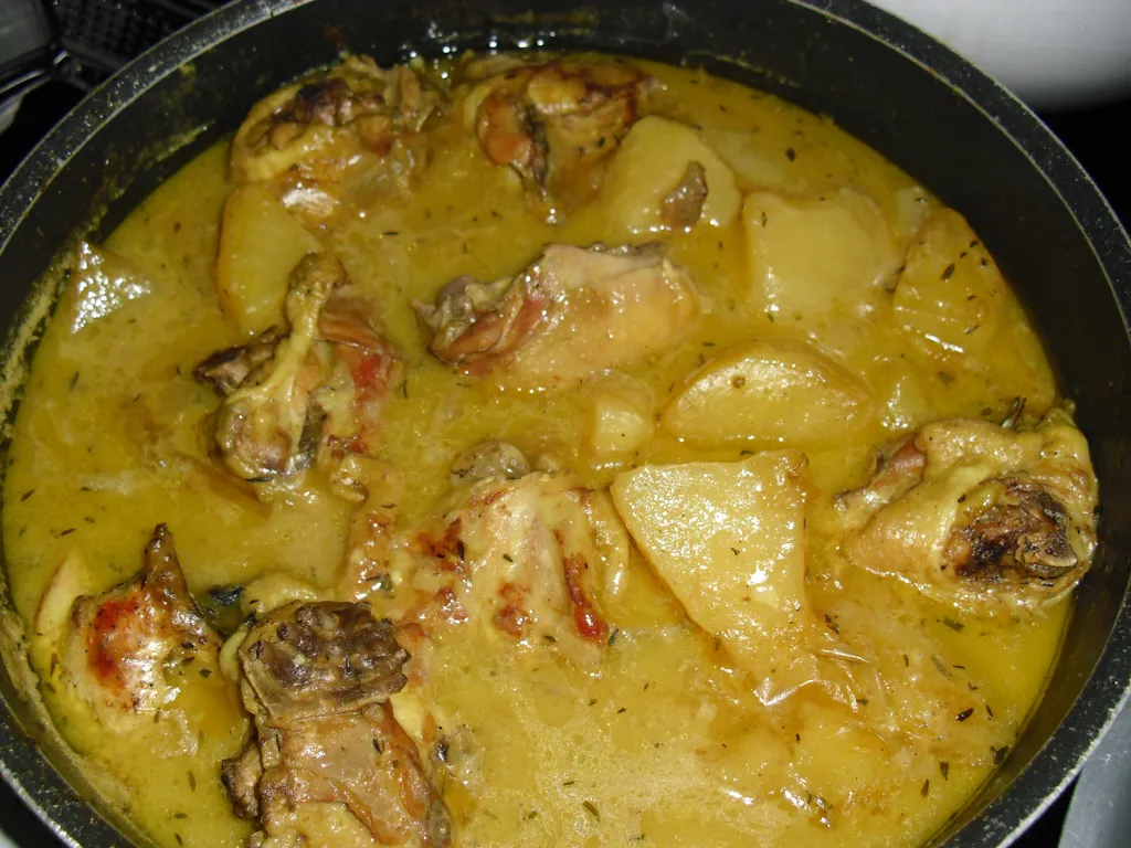 Poulet sauce curry : Recette de Poulet sauce curry