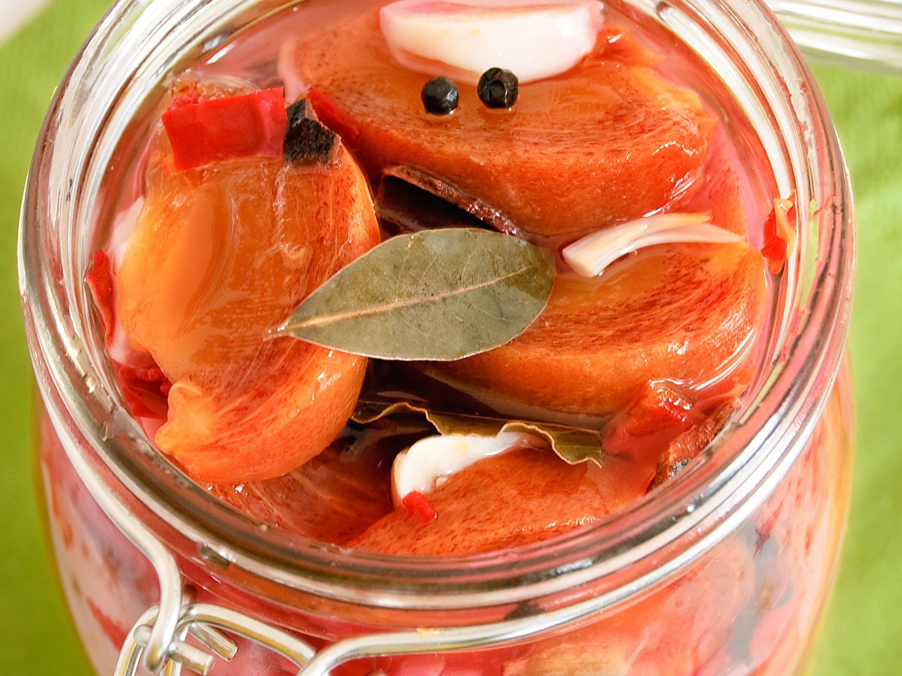 Conserves de tomate pelées façon grand mère Recette de Conserves de tomate pelées façon grand