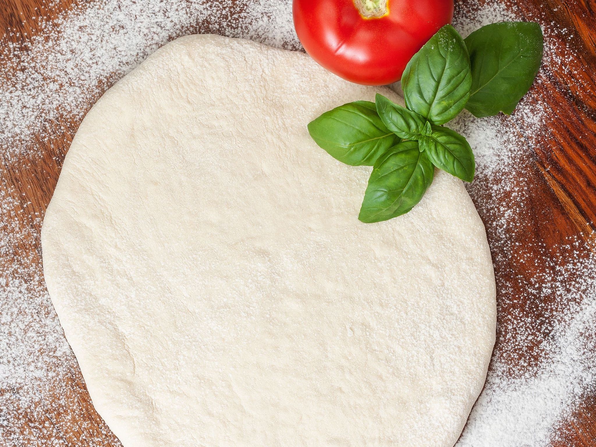 Pâte à pizza et pizza Margherita Recette de Pâte à pizza et pizza Margherita Marmiton