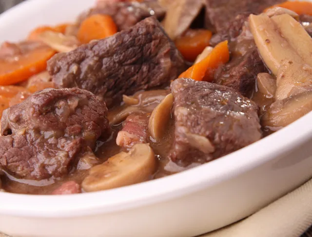 Boeuf Mijoté Façon Bourguignon : Recette De Boeuf Mijoté Façon Bourguignon