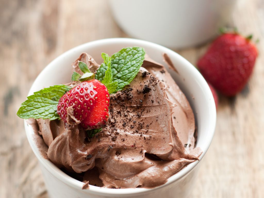 Mousse Au Chocolat Super Facile : Recette De Mousse Au Chocolat Super ...