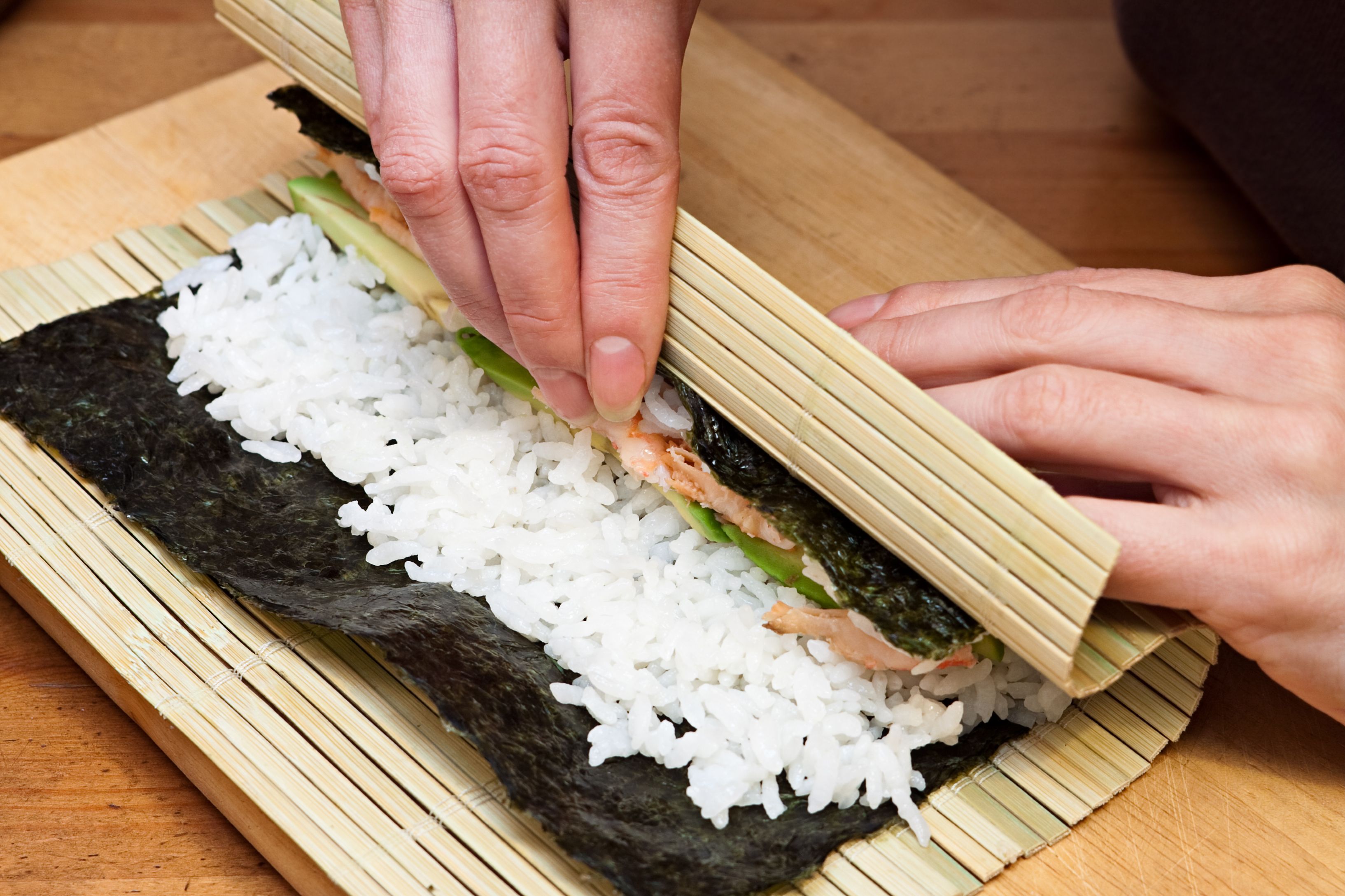 Как делают запеченные суши видео фото 3