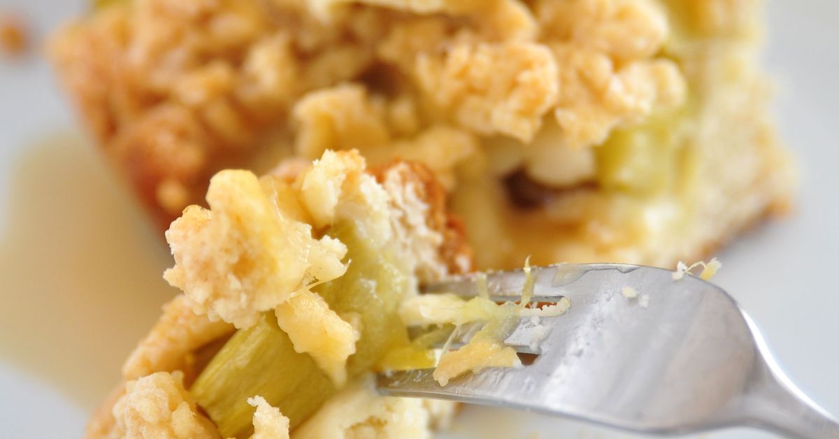 Crumble à La Pomme Et à La Rhubarbe : Recette De Crumble à La Pomme Et ...