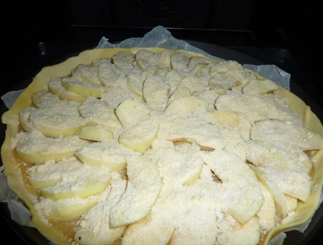 Tarte Aux Pommes Et à La Frangipane : Recette De Tarte Aux Pommes Et à ...