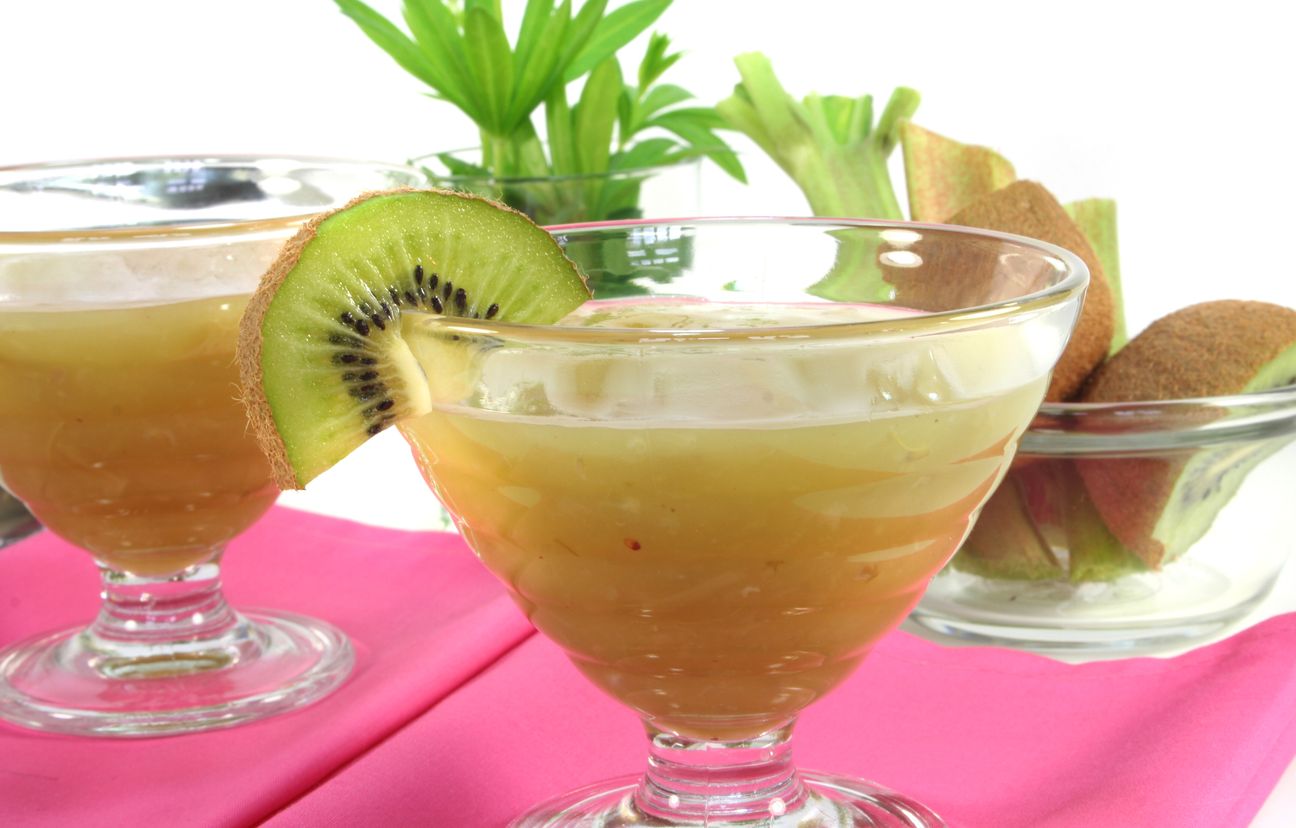 Compote light pommes kiwi à la cannelle Recette de Compote light