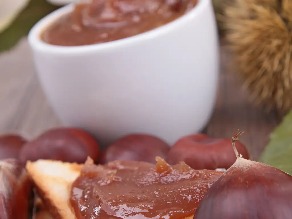 confiture de châtaignes non épluchées