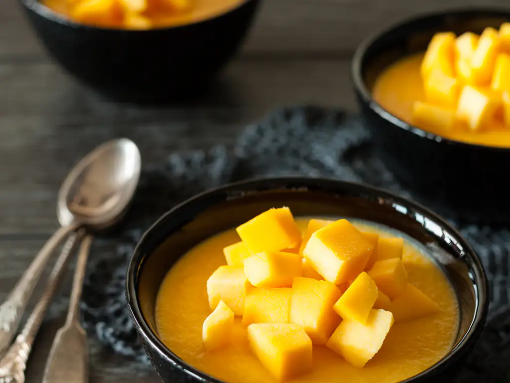 crèmes de mangue en petits pots