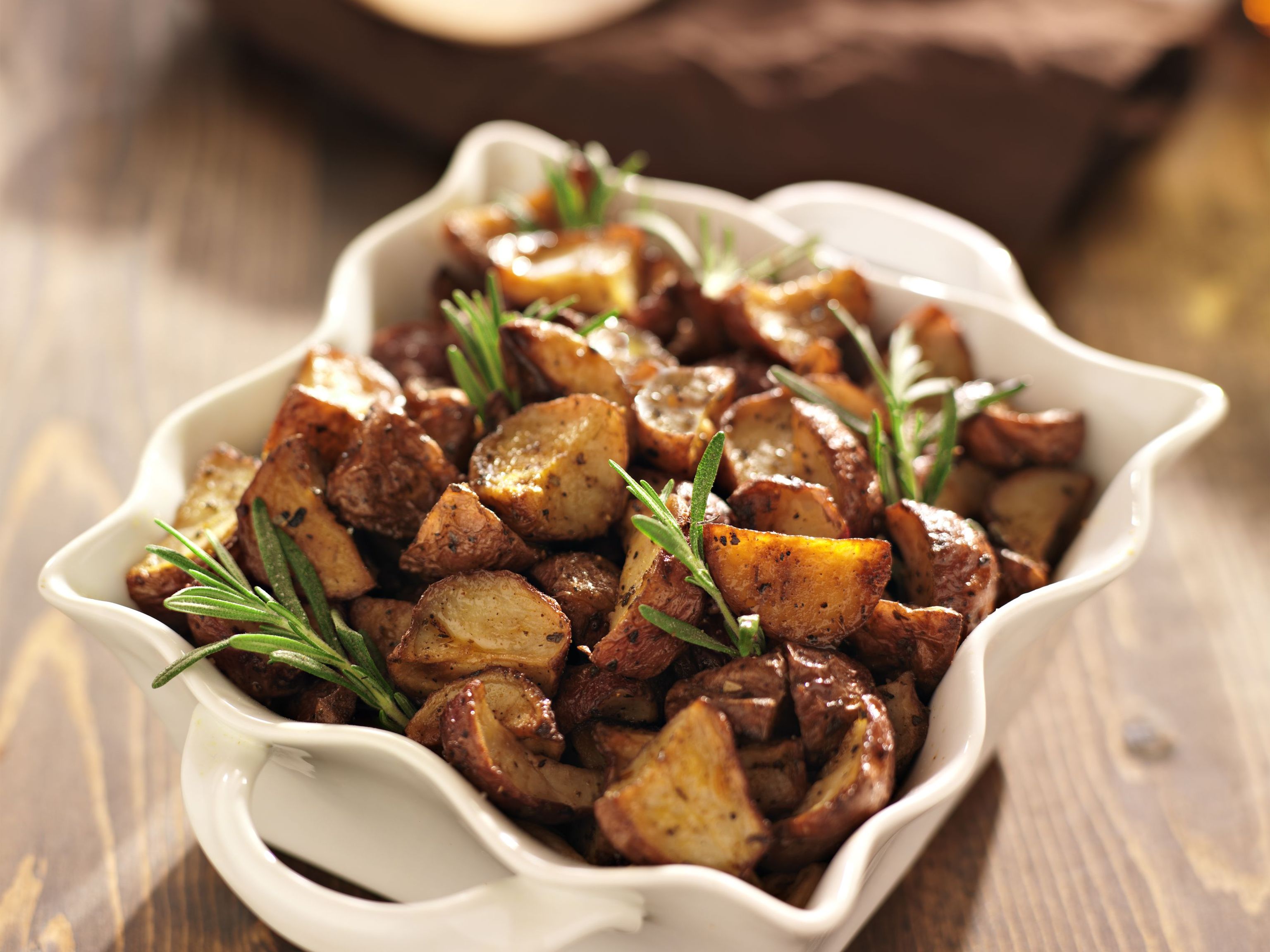 Pommes de terre au romarin et à l'ail : Recette de Pommes de terre au