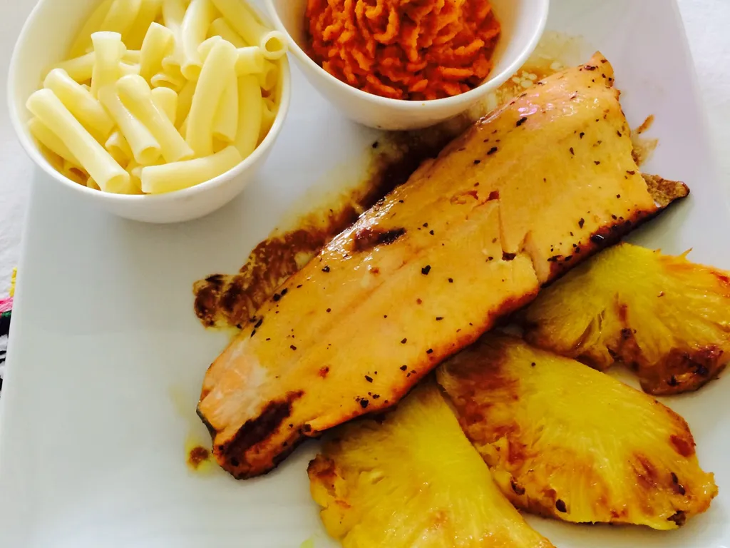 filets de truite à l'ananas et au basilic