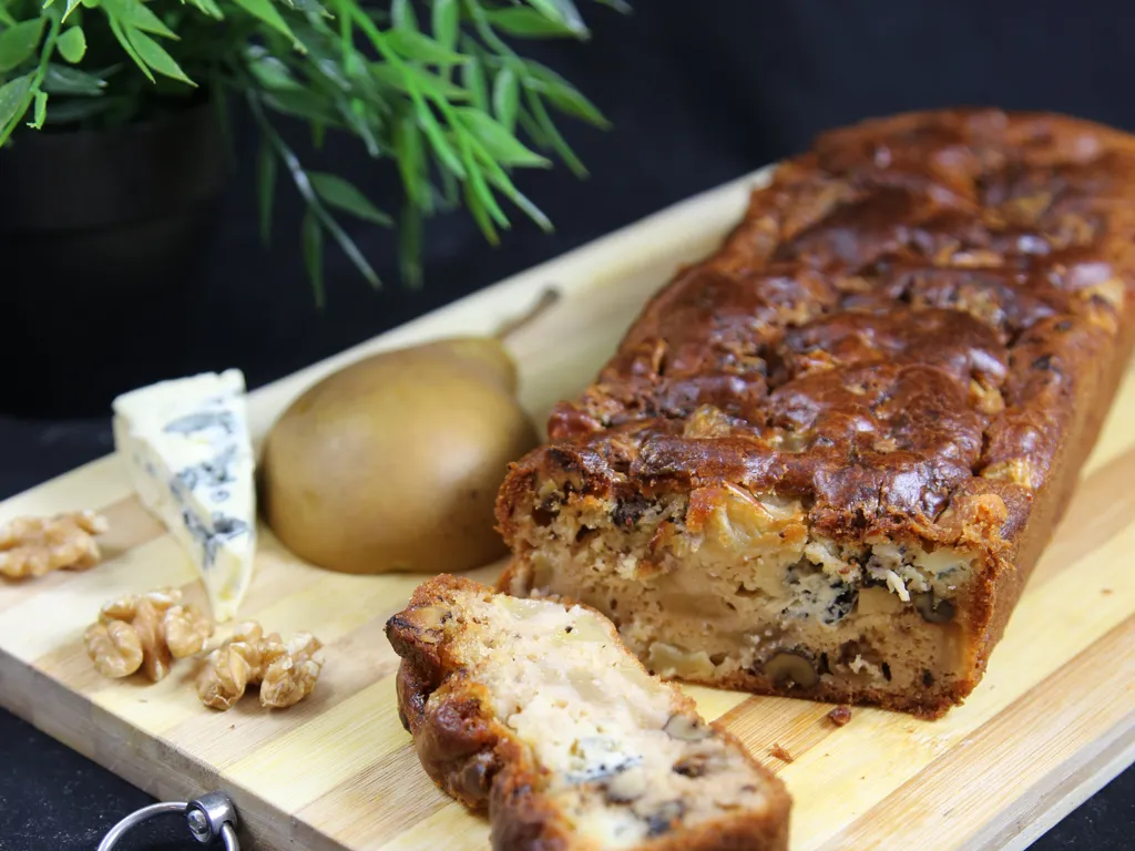 cake à la poire et au roquefort