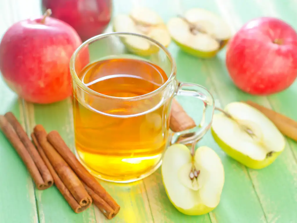 jus de pomme chaud miel-cannelle
