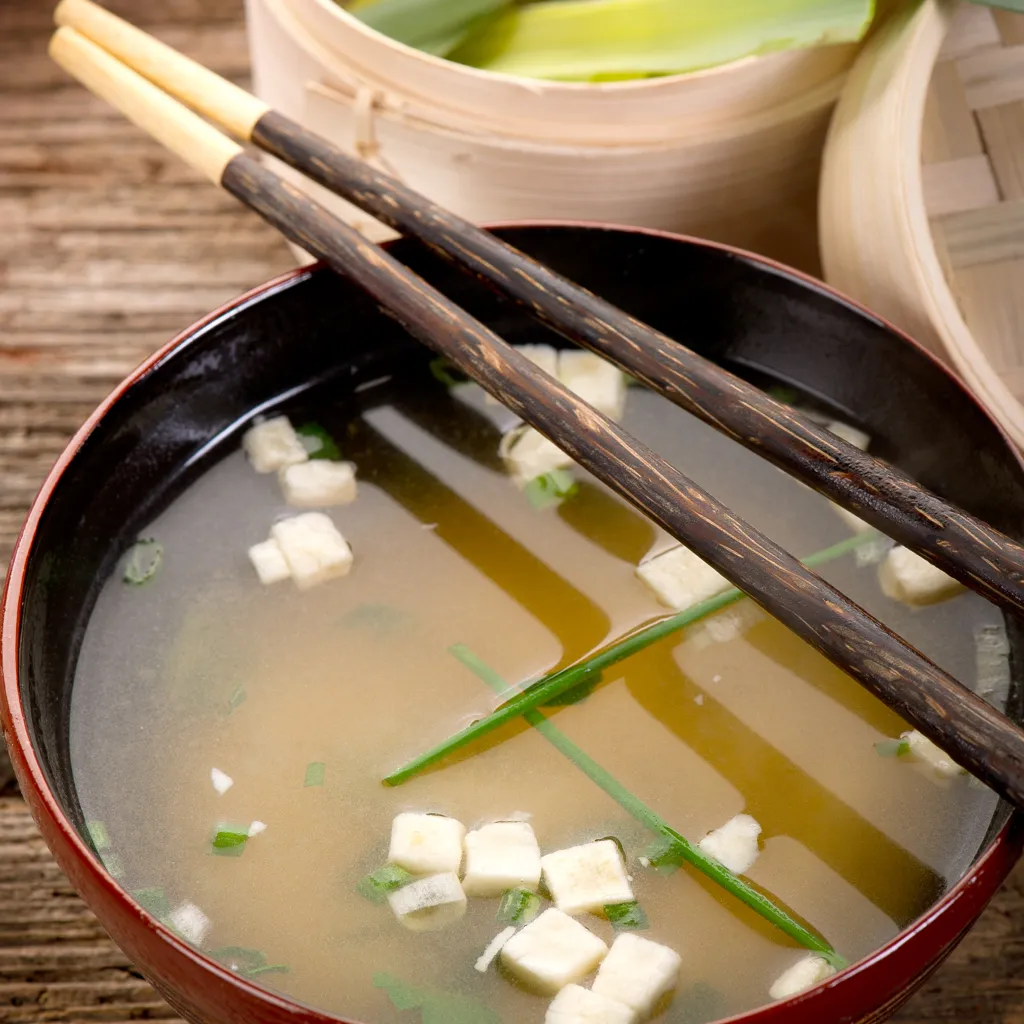 Soupe miso pour 6 personnes - Recettes - Elle à Table