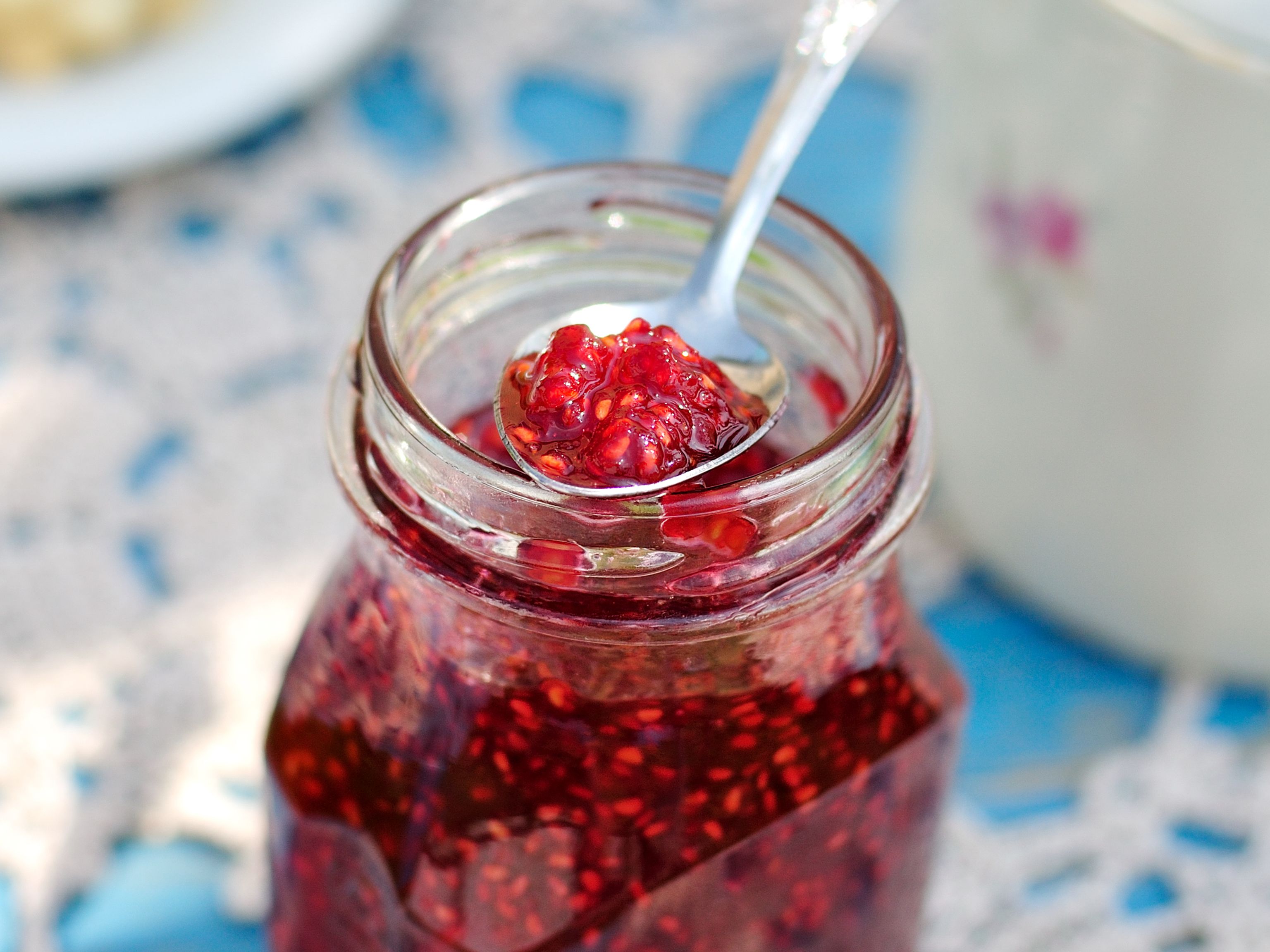 Confiture framboises/groseille Recette de Confiture framboises