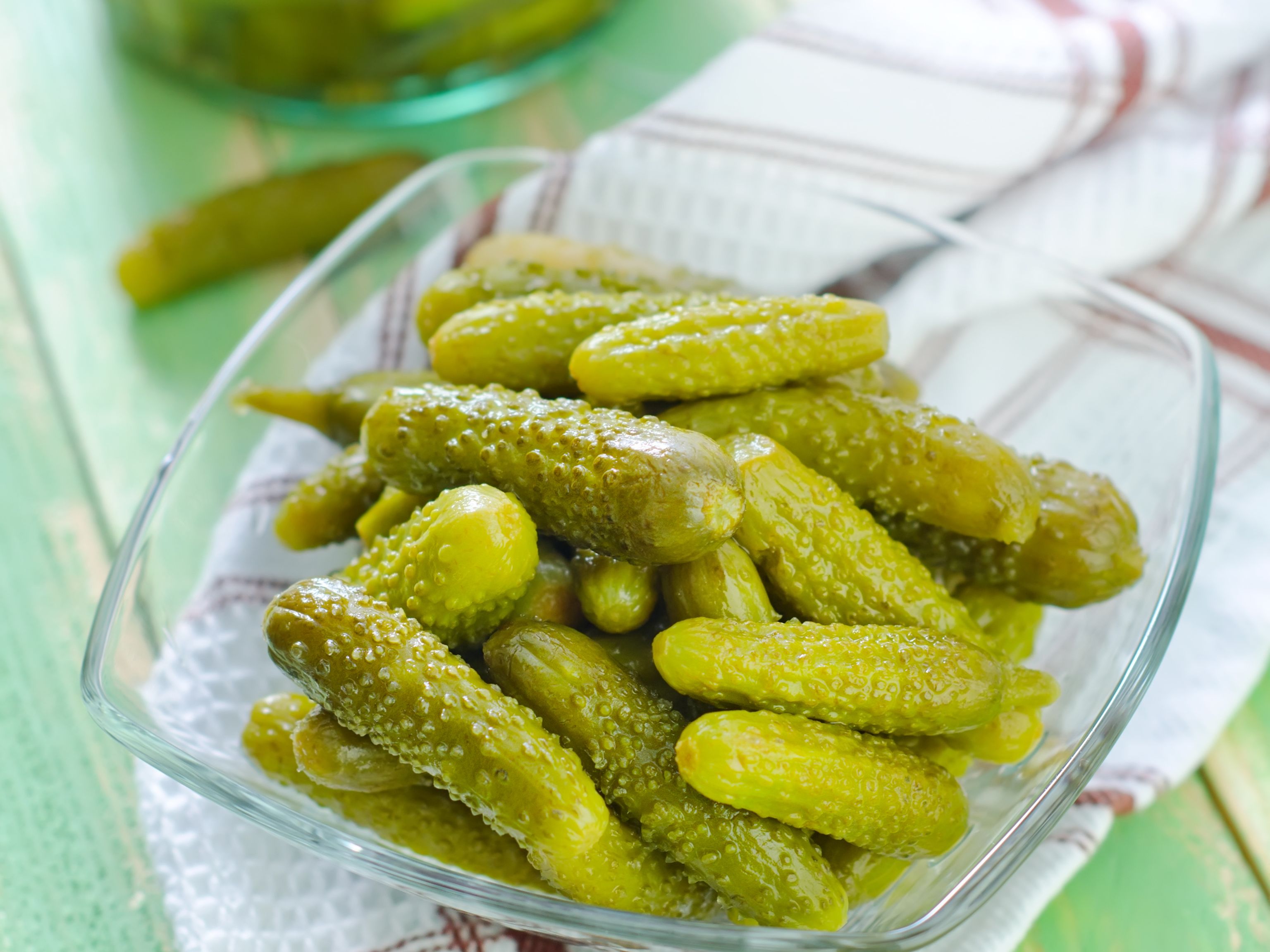 Conserves de petits cornichons au vinaigre Recette de Conserves de