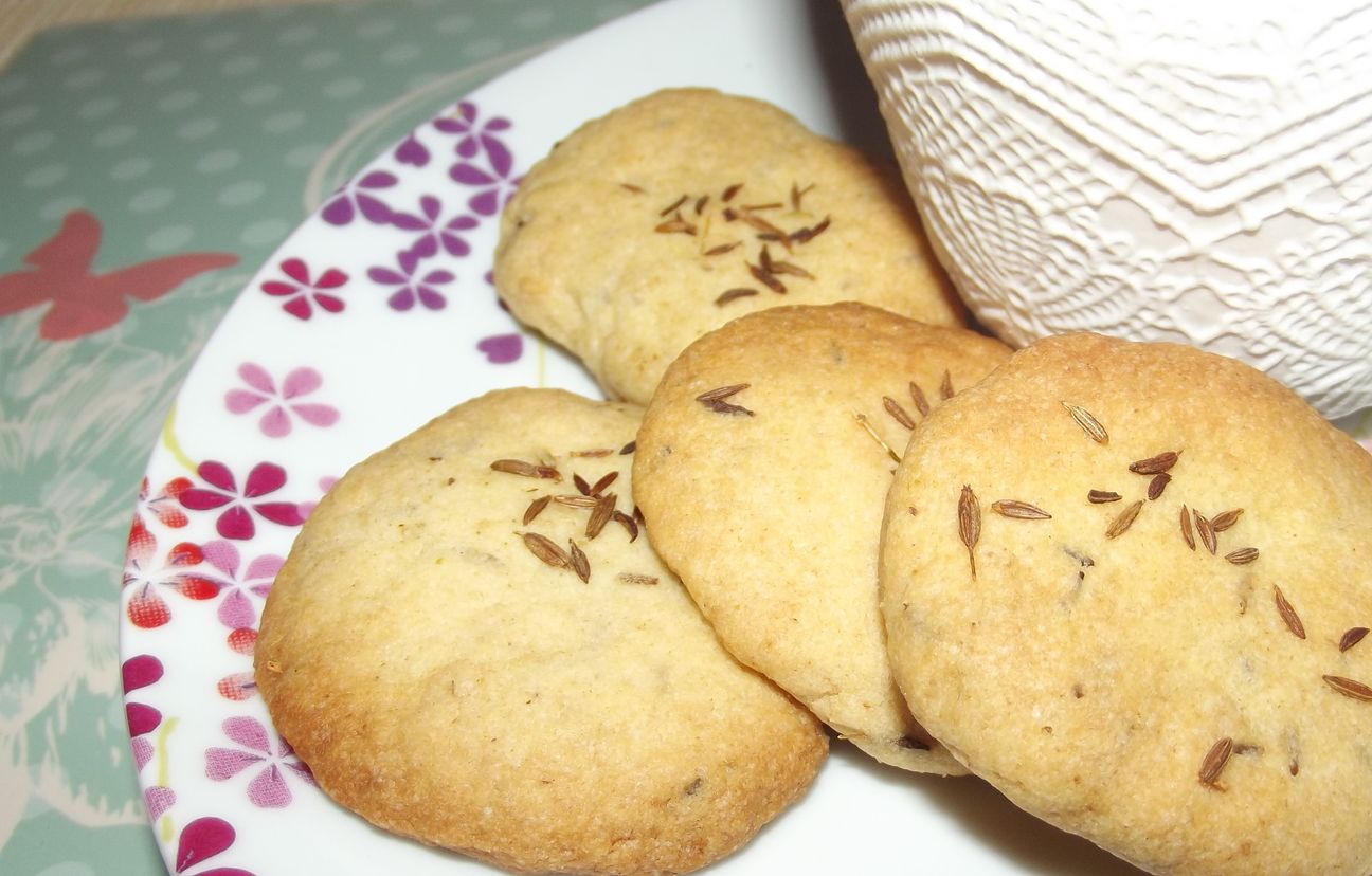 Biscuits au cumin Recette de Biscuits au cumin Marmiton